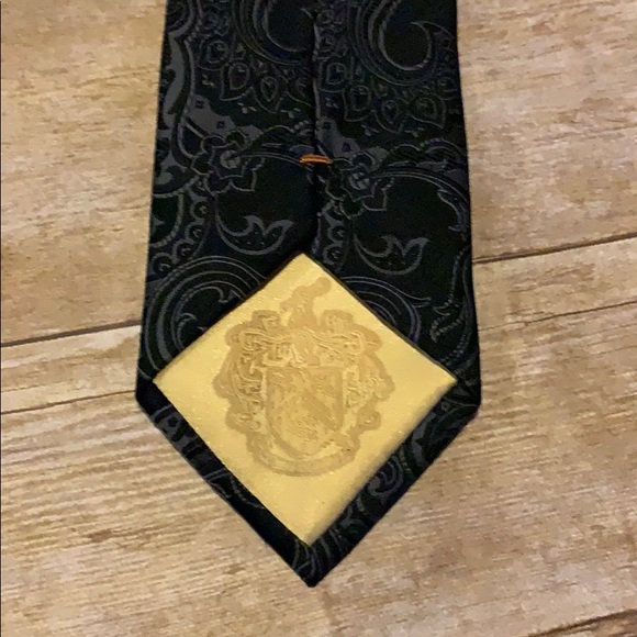Donald J. Trump signature series Tie Paisley - Picture 4 of 5
